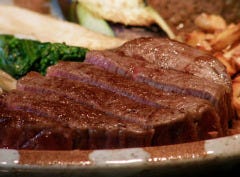 ステーキ 鉄板 花兆亭