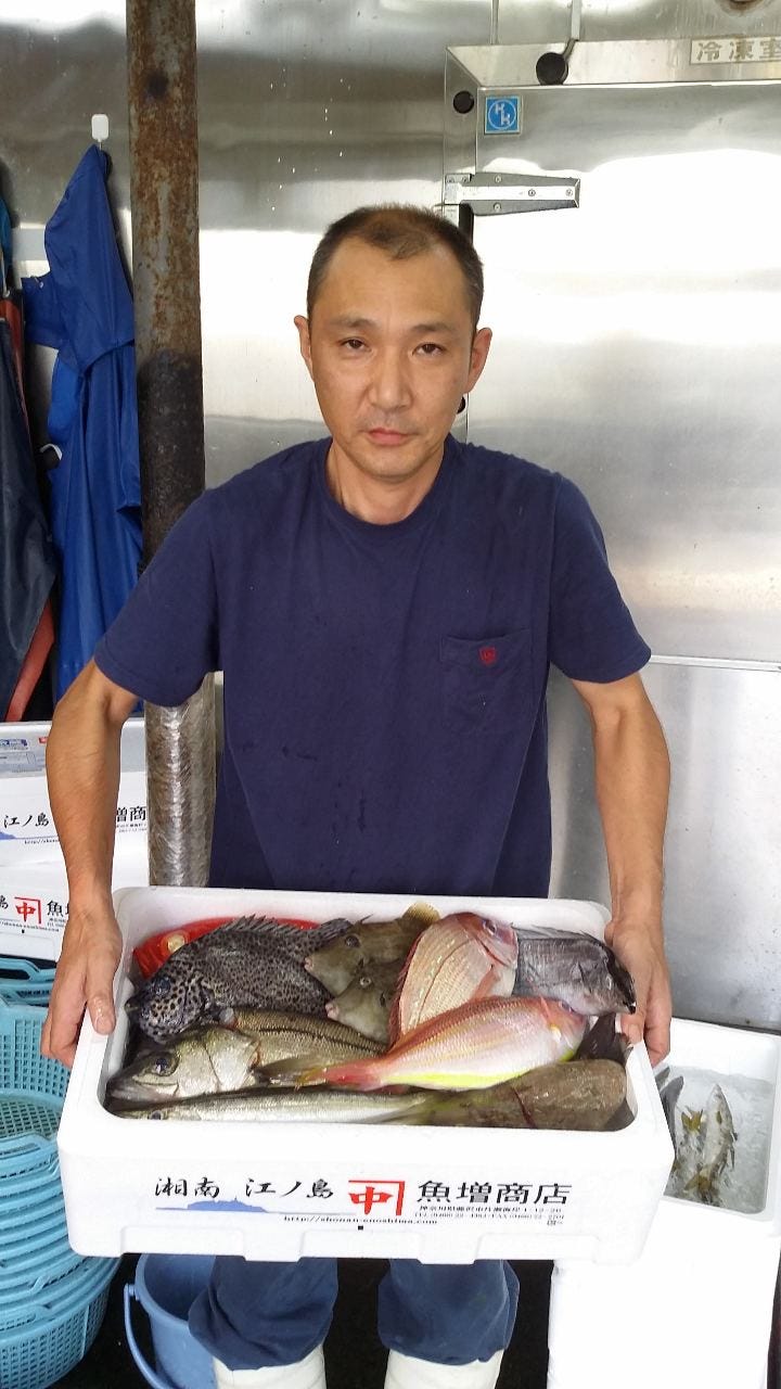 ★江の島★朝獲れ鮮魚～魚増商店さん～