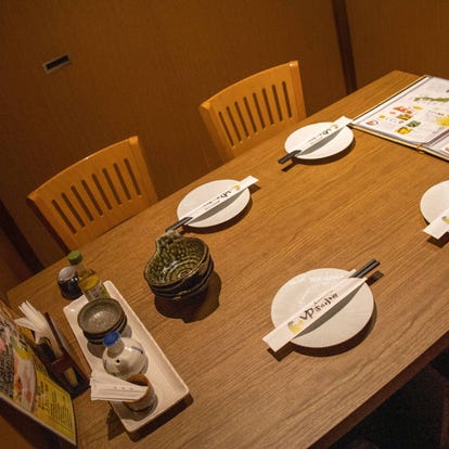 ゆったり個室 福生で食事 ディナー 人気の完全個室 ソファー席など ぐるなび