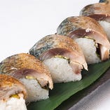 鯖の炙り寿司