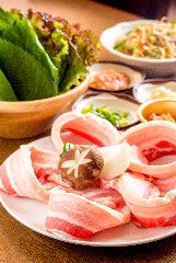 【韓国料理】サンギョプサル（五段バラ）