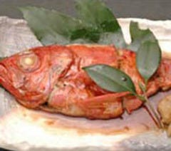 金目鯛の煮つけは、自慢の味付けがとっても美味しいと評判です。