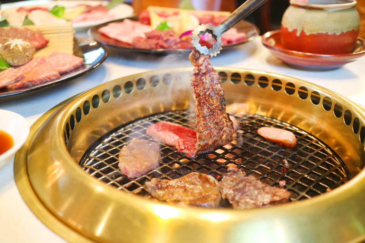 焼肉 梅田明月館 十三店