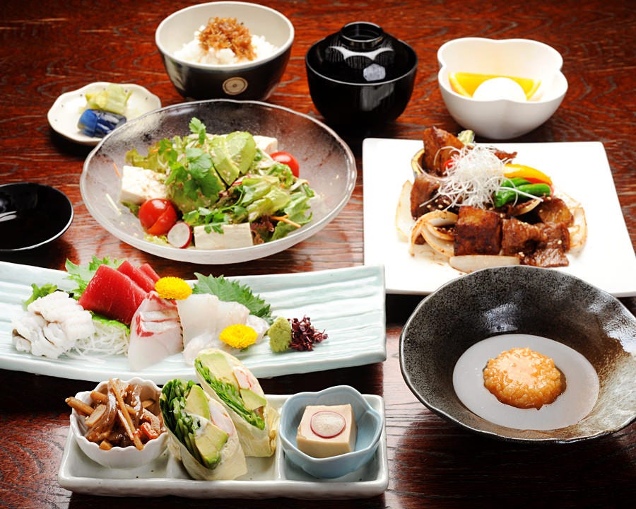 京のおへそ 錦店 旬菜と絶品おでんで宴会 京のおへそ 錦店 旬菜と絶品おでんで宴会