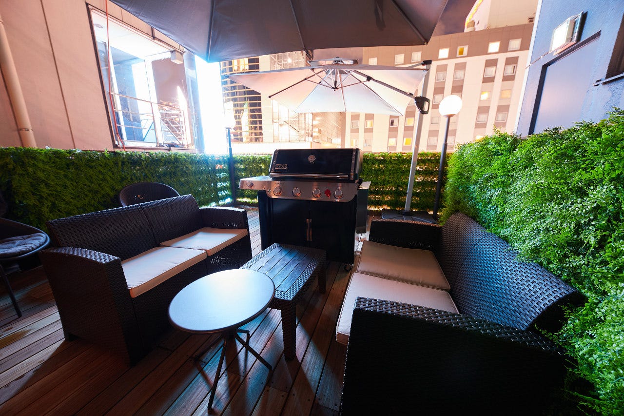 1位ソファーでゆったりヨロ カフェバー 宮益坂 4.9pt720クチコミ