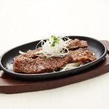 韓国「水原(スウォン)」地方で大人気の贅沢な牛カルビ焼きです。