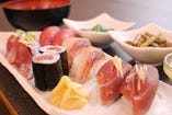 「土日、祝日限定メニュー」寿司の盛り合わせ定食