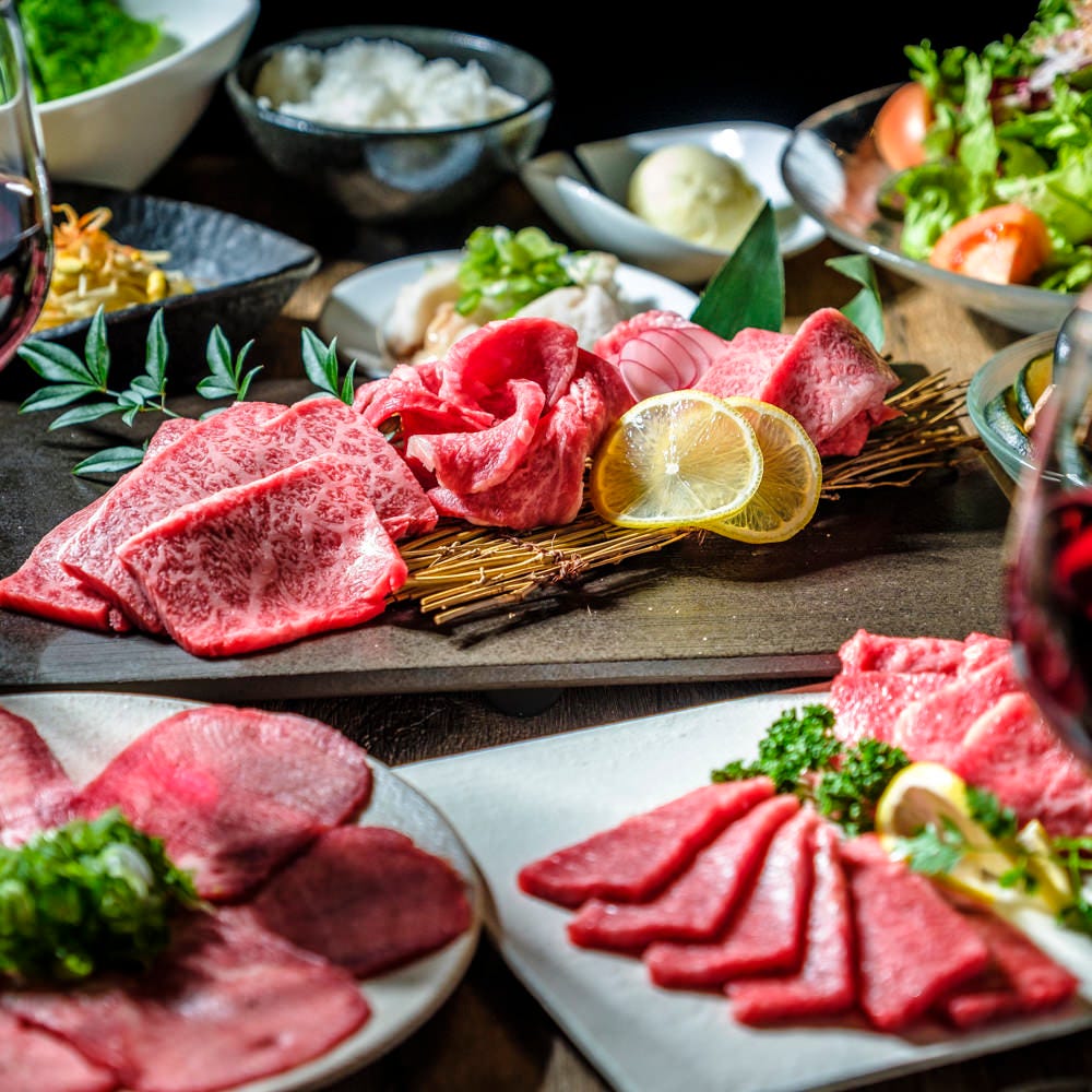 【歓送迎会】 全13品 国産村田牛焼肉コース 4620円 ＋1650円で飲み放題付けれます！！の詳細｜神戸牛 炭火焼肉