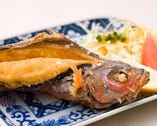 沖縄県魚「グルクンの姿揚げ」頭から尻尾までサックサク☆