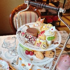 可愛いケーキが２種づつ選べるアフタヌーンティーセット