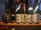 銘柄にこだわらず本当に美味しいと思う日本酒を厳選。メニューも常時入れ替わります。