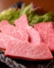 島豚 神戸牛 すき焼き しゃぶしゃぶ 燦 別邸 神戸三宮店 