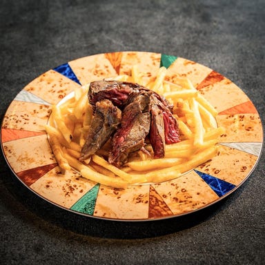 個室 肉バル×魚バル 美酒と肉と魚の酒場 ボルギーニ 新橋店_牛ハラミのいきなり!ステークフリット