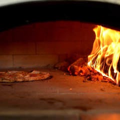 Pizzeria Piccolina ピッツェリア ピッコリーナ