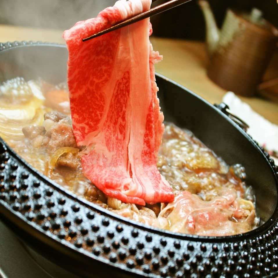 熟成黒毛和牛を使った「すき鍋」は東京では円居だけ！