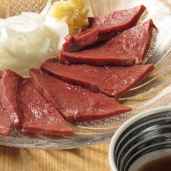 低温調理の和牛はつ刺し