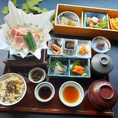 新登場の夕膳メニュー 充実した内容になっております