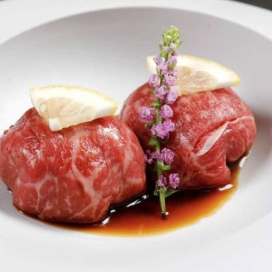 能登牛焼肉と厚切り極上タン食べ放題 肉complete_肉料理の美味しさを追求