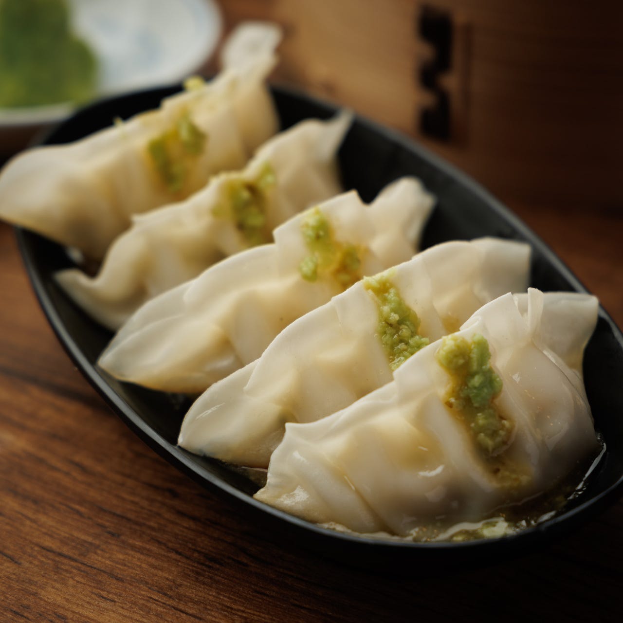 餃子食べ放題専門店 新宿無限餃子の香味わさび餃子