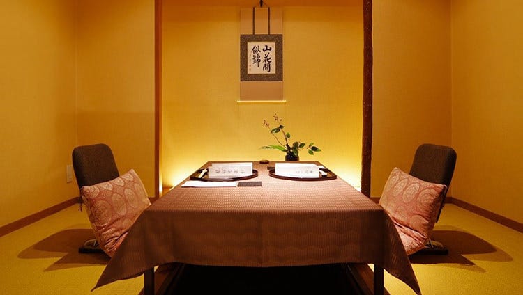 北新地 湯木 新店(日本料理・郷土料理，海鮮・魚介料理，ふぐ（ふぐ