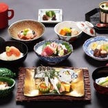 本格懐石『月コース』魚・野菜を中心に楽しむ人気コース。記念日や健康意識の高いゲストの接待に。
