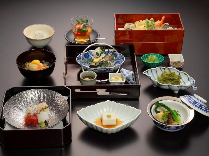 日本平ホテル 日本料理 寿司処 富貴庵 コース ご法事プラン 白菊 ぐるなび