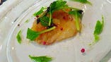 赤海老のカルパッチョ　小松菜のソース