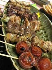 備長炭で焼き上げる肉汁溢れる串焼達