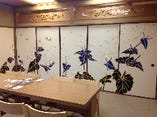 3階　襖絵・蕎麦の花と蜻蛉