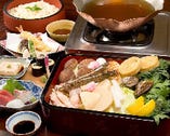 【15名様以上の宴会に】★飲み放題★はんなり宴会コース　名物”権太呂なべ”にそば寿司や天ぷらなどがついた、お腹も大満足なコースです♪