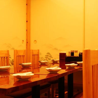 本格中華料理×オーダー式バイキング 食べ放題 龍記 東京店 店内の画像