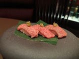 赤身炙り寿司 三貫