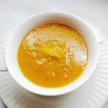 フカヒレと上海蟹の味噌スープ【蟹黄魚翅湯一人盛】