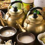 人気のマッコリカクテルや韓国の伝統茶も飲める！