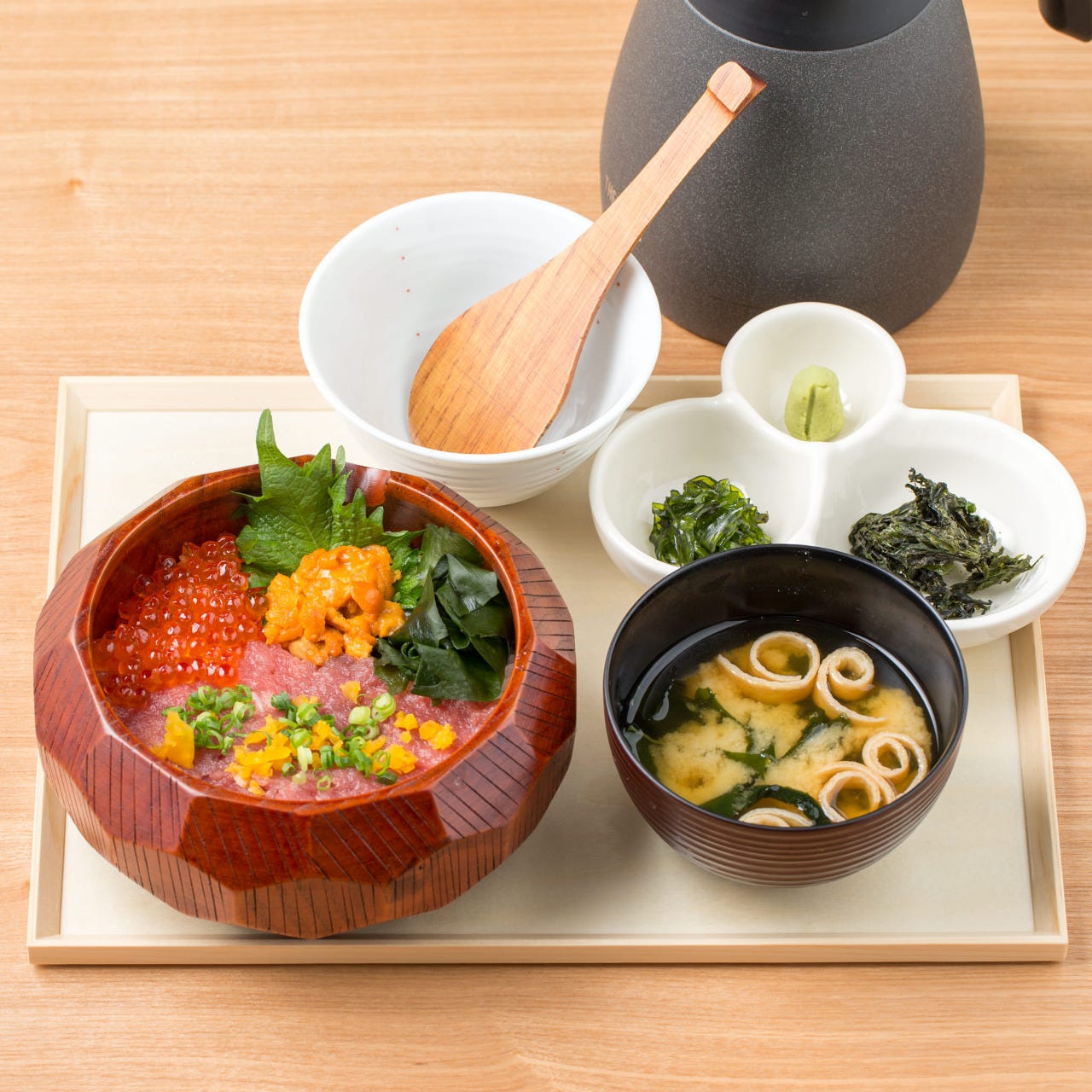 Sushi Sake いぶき 東京駅 Tekko Avenue ランチメニュー ぐるなび