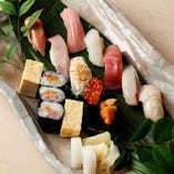 【コース】
季節感あふれる自慢のお料理と江戸前寿司をコースで