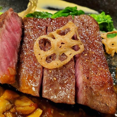 NAGELIBRE KAMIYAMA_国産牛ステーキ シャスールソース(国産小麦のパンと雑穀米付き)