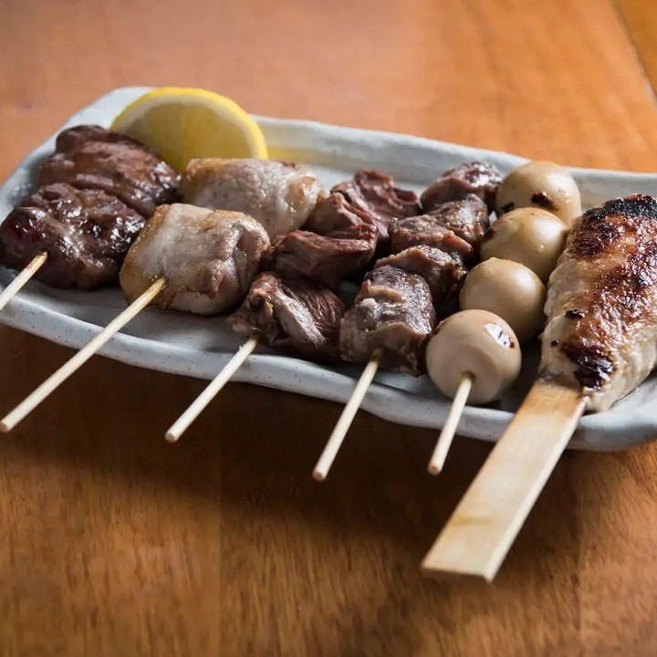 串焼きもお持ち帰りOK!おまかせセットも人気です 炭焼トリコ_串焼きもお持ち帰りOK!おまかせセットも人気です