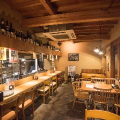 炭焼トリコ_貸切でのご利用も承ります!店内丸ごと貸切は30名様から最大で40名様までご利用いただけます。ご宴会にピッタリの飲み放題付きコースも多彩なラインナップでご用意しています。