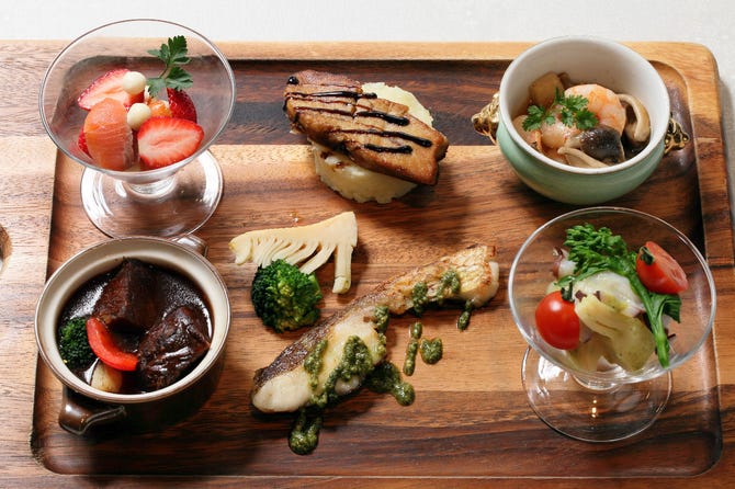 Delicious Kitchen Emondel 新大阪江坂東急reiホテル 江坂 バイキング ビュッフェ ぐるなび