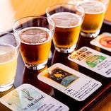 全19種から、日替わりで4種をお愉しみいただけるクラフトビールが人気。最初の一杯には「本日のクラフトビール4種飲み比べ」がおすすめ。