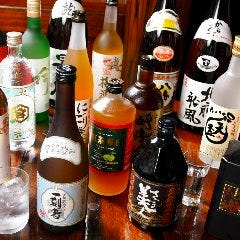 地酒や各地の銘酒など、多彩なラインナップをお楽しみ頂けます☆