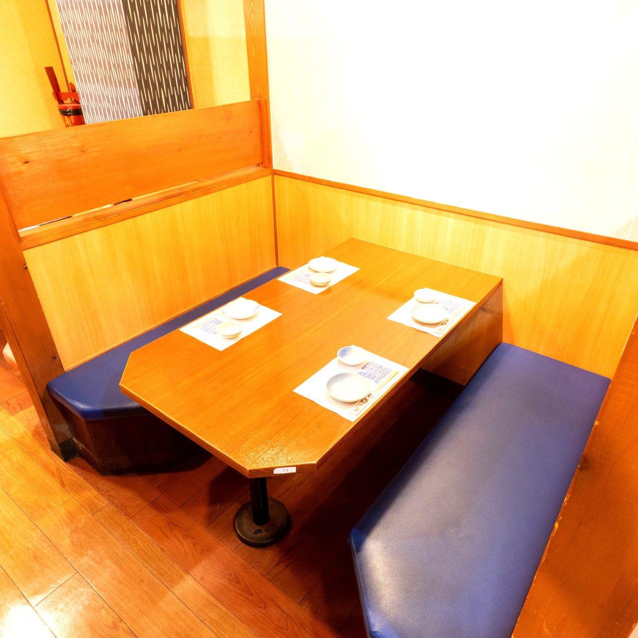 個室居酒屋 海鮮料理 さかなや道場 町屋駅店_1名様からご利用可能な半個室テーブル席