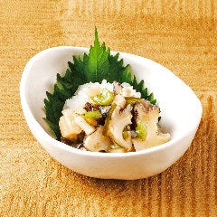 個室居酒屋 海鮮料理 さかなや道場 町屋駅店_貝わさび／うずらの煮玉子／なめたけもずく