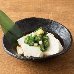 個室居酒屋 海鮮料理 さかなや道場 町屋駅店_崩し豆冨のめかぶとねばっと野菜のせ