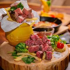 肉寿司・はちみつ・チーズ Alveare Miyabiアルヴェアーレ ミヤビ