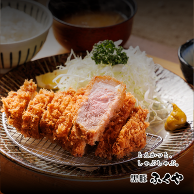 とんかつと、しゃぶしゃぶ。黒豚ふくや_当店名物!至福の「サクサク、ジューシー」とんかつ