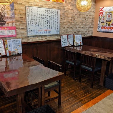 炭火焼 つついて屋  店内の画像