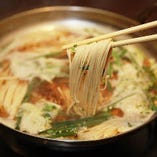 〆の博多麺