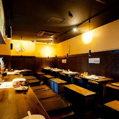 鶏卸直営 朝びき専門 八金 西中島店